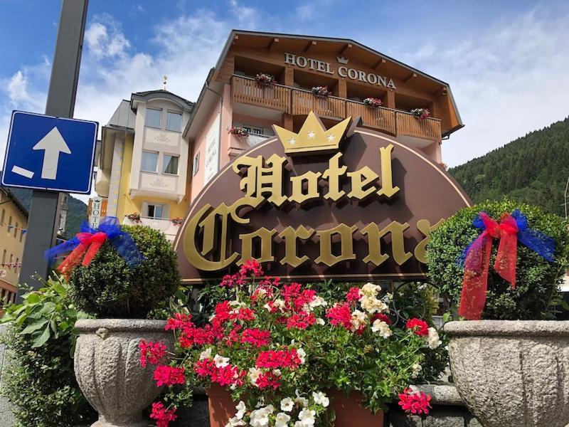 Hotel Corona Pinzolo Exterior foto